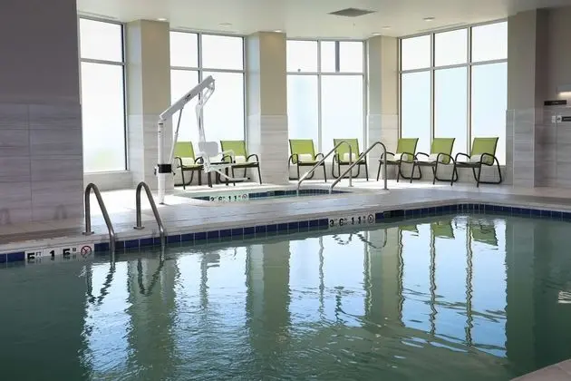Hilton Garden Inn Denver/Arvada, CO - Havuz