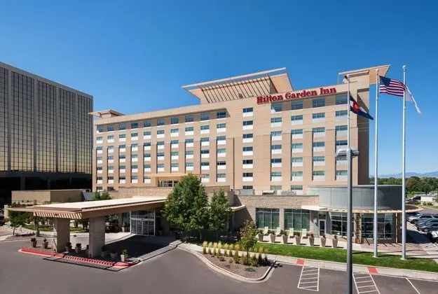 Hilton Garden Inn Denver Cherry Creek - Dış Mekan