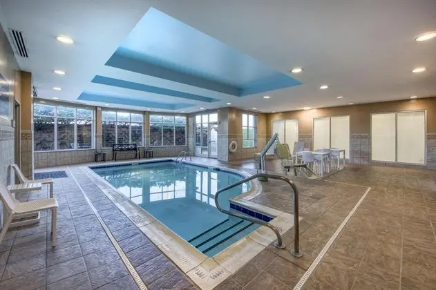 Hilton Garden Inn Durham Southpoint - Havuz