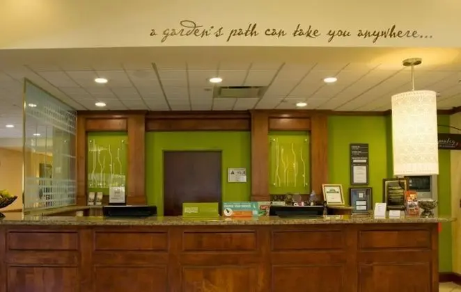 Hilton Garden Inn Fayetteville - Lobi