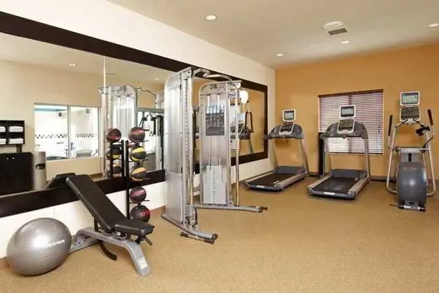 Hilton Garden Inn Grand Forks-UND - Genel