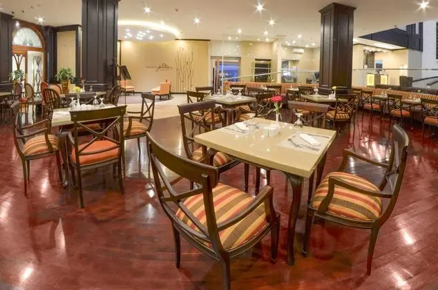 Hilton Garden Inn Guatemala City - Yeme / İçme