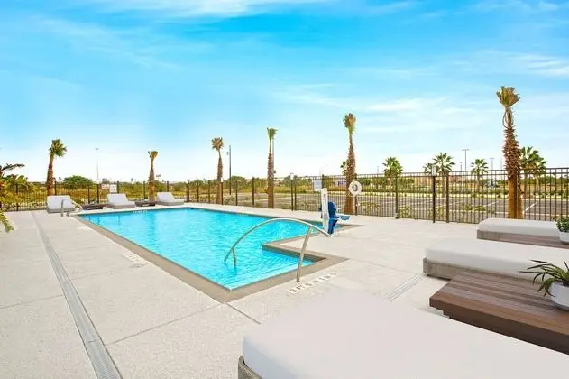 Hilton Garden Inn Harlingen Convention Center - Havuz