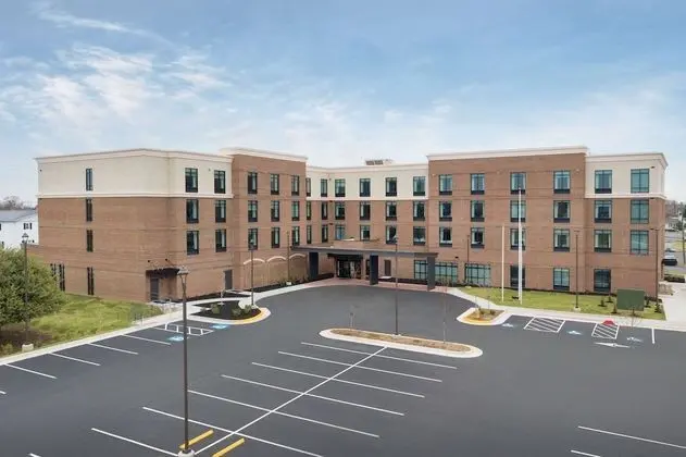 Hilton Garden Inn Haymarket - Dış Mekan