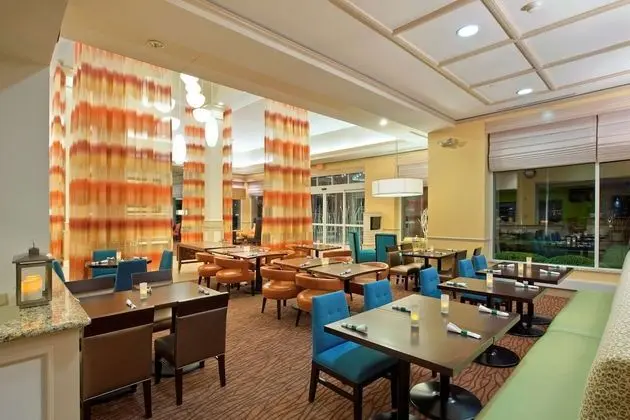 Hilton Garden Inn Hoffman Estates - Yerinde Yemek