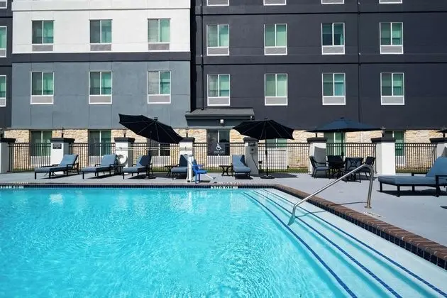 Hilton Garden Inn Houston/Clear Lake NASA - Havuz