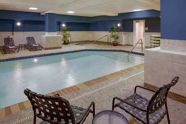 Hilton Garden Inn Jackson Downtown - Havuz