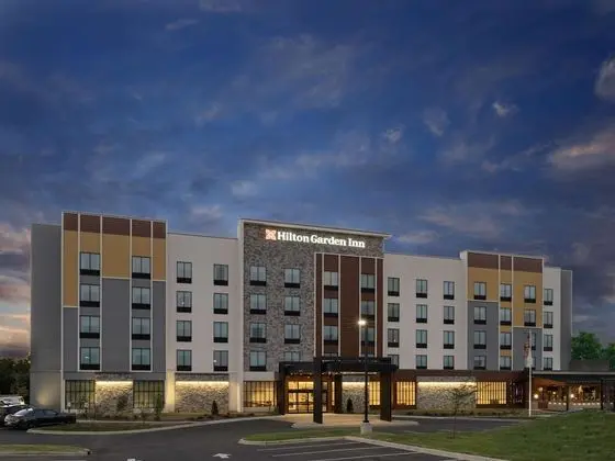 Hilton Garden Inn Jeffersonville - Dış Mekan