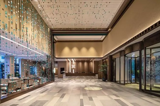 Hilton Garden Inn Jiuzhaigou - Lobi