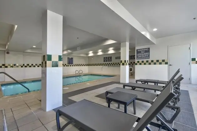 Hilton Garden Inn Livermore - Havuz