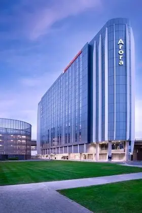 Hilton Garden Inn London Heathrow Terminal 2 and 3 - Dış Mekan