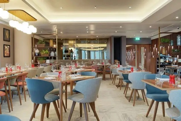 Hilton Garden Inn London Heathrow Terminal 2 and 3 - Yerinde Yemek