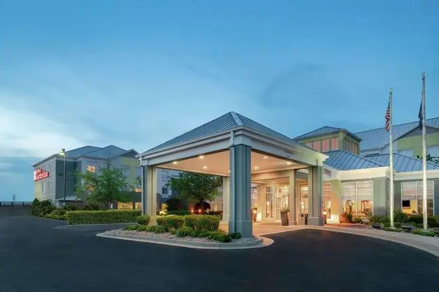 Hilton Garden Inn Louisville East - Dış Mekan