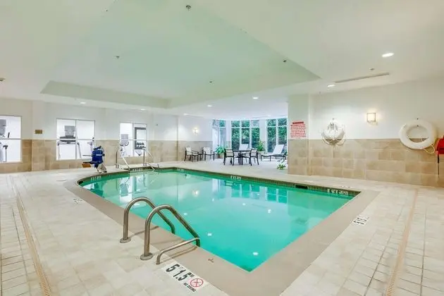 Hilton Garden Inn Louisville Northeast - Havuz