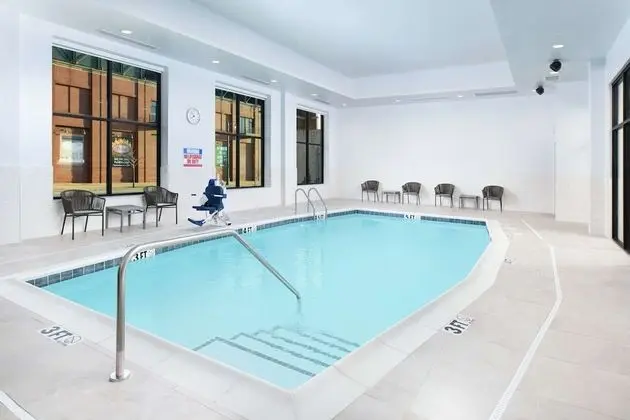 Hilton Garden Inn Memphis Downtown Beale Street - Havuz