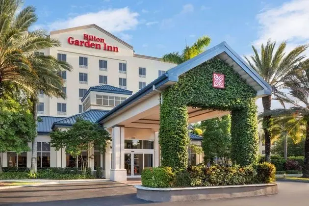 Hilton Garden Inn Miami Airport West - Dış Mekan