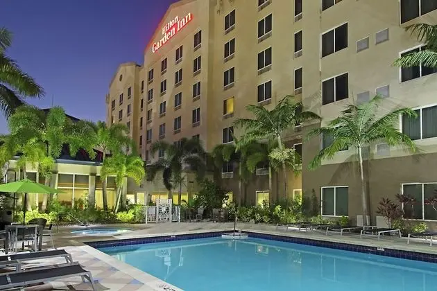 Hilton Garden Inn Miami Airport West - Havuz