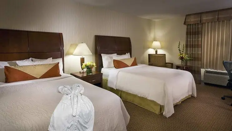 Hilton Garden Inn Milwaukee Northwest Conference