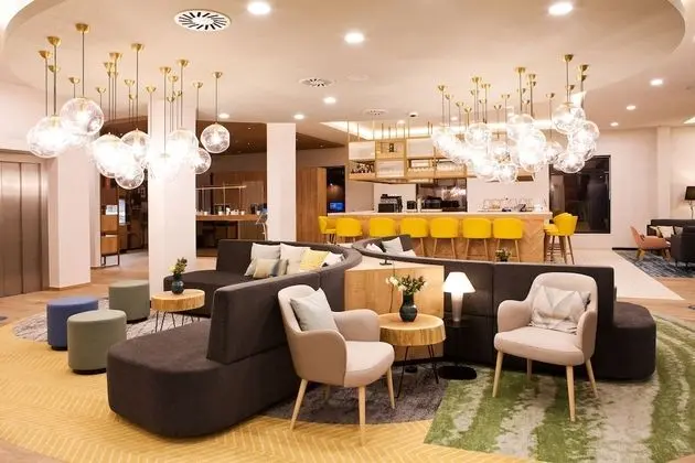 Hilton Garden Inn Munich Messe - Lobi