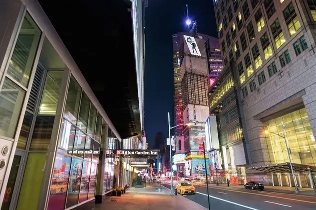Hilton Garden Inn New York/Times Square Central - 1