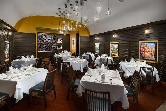 Hilton Garden Inn New York Times Square North - Yerinde Yemek