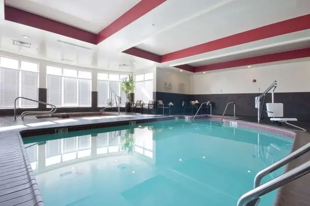 Hilton Garden Inn Oklahoma City Midtown - Havuz