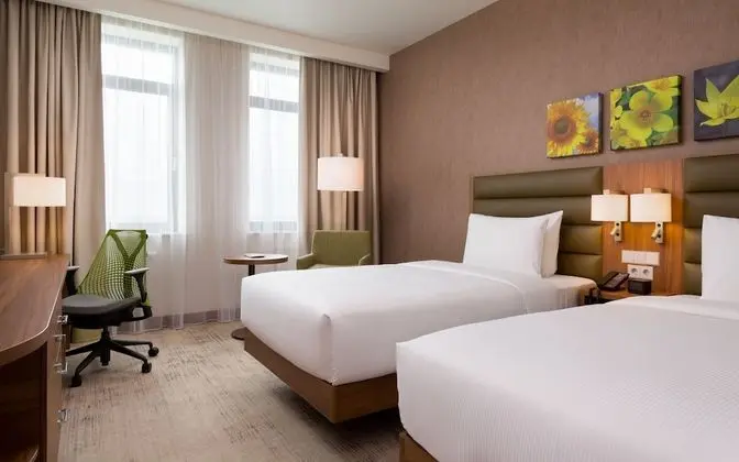 Hilton Garden Inn Orenburg - Oda