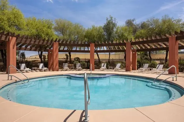 Hilton Garden Inn Phoenix Airport - Havuz