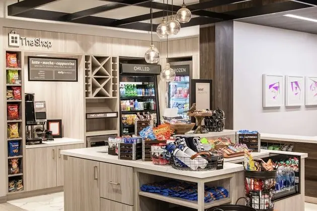 Hilton Garden Inn Pittsburgh Area Beaver Valley, PA - Yerinde Yemek