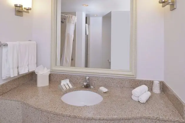 Hilton Garden Inn Pivot Point Center