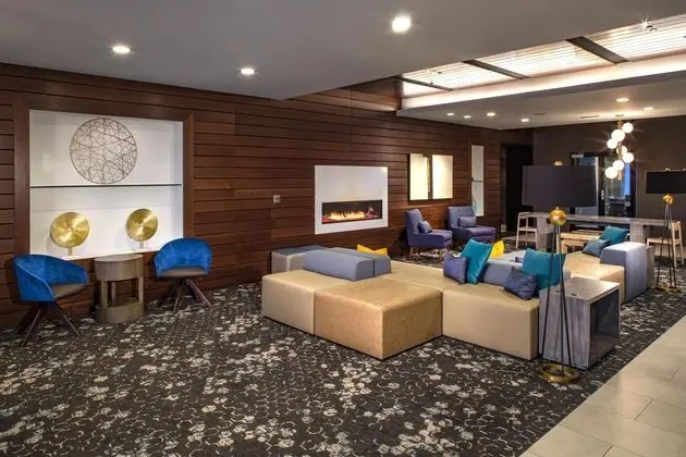 Hilton Garden Inn Redmond Seattle - Lobi