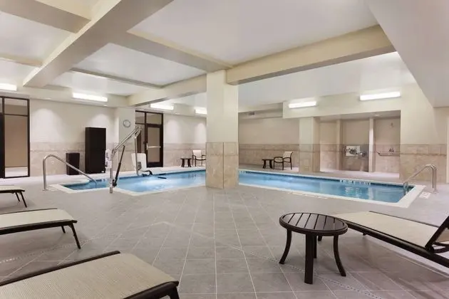 Hilton Garden Inn Rochester-Downtown - Havuz