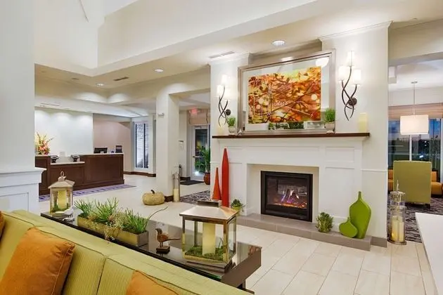 Hilton Garden Inn Salina - Lobi