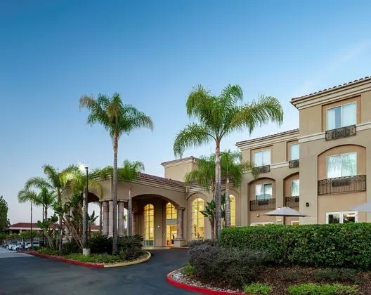 Hilton Garden Inn San Diego/Rancho Bernardo - Dış Mekan
