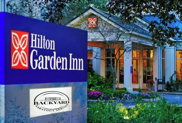 Hilton Garden Inn Saratoga Springs - Dış Mekan