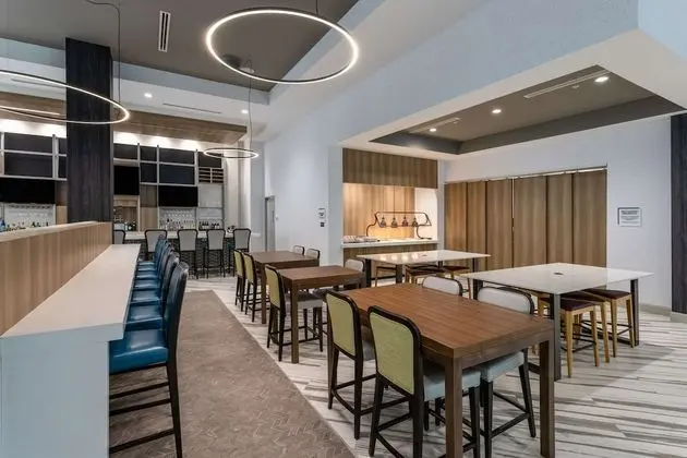 Hilton Garden Inn St. Augustine Historic District - Yerinde Yemek