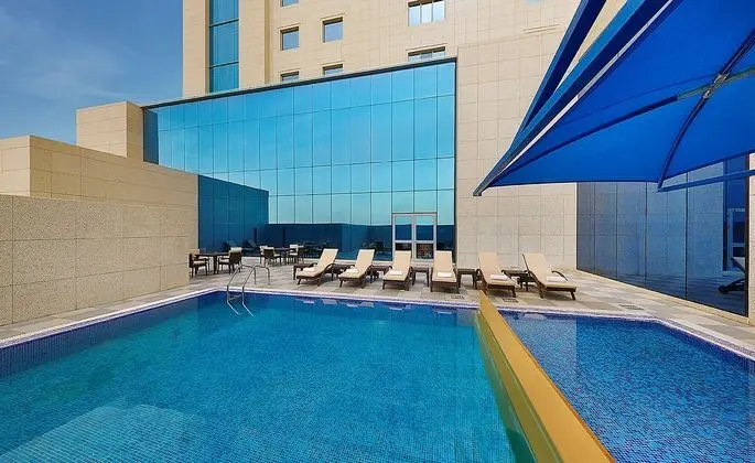 Hilton Garden Inn Tabuk - Havuz