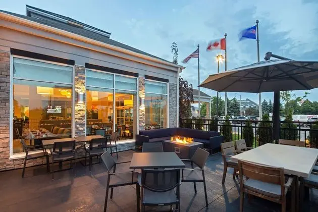 Hilton Garden Inn Toronto Oakville - 1