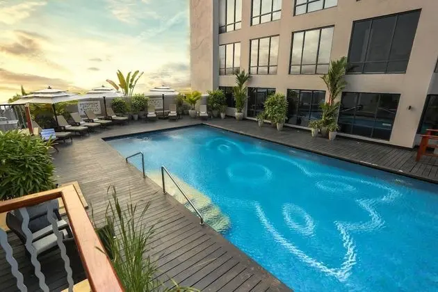 Hilton Garden Inn Trivandrum - Havuz