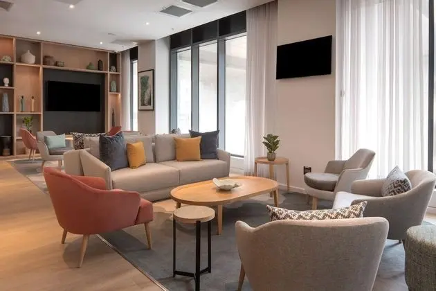 Hilton Garden Inn Umhlanga Arch - Lobi