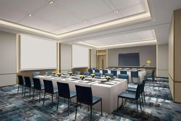 Hilton Garden Inn Xuzhou - İş / Konferans