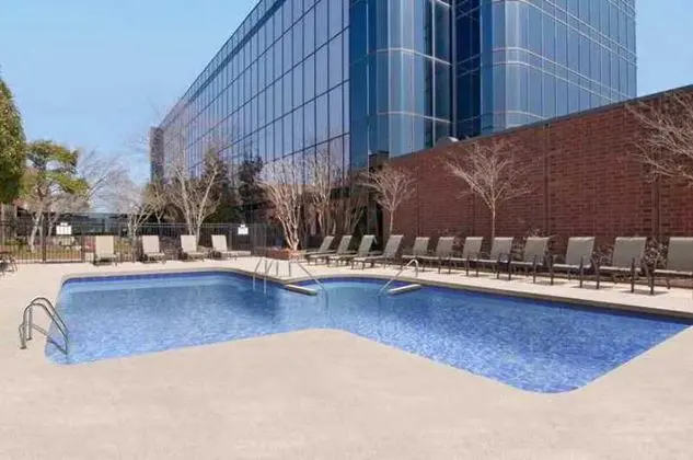 Hilton Greenville - Genel