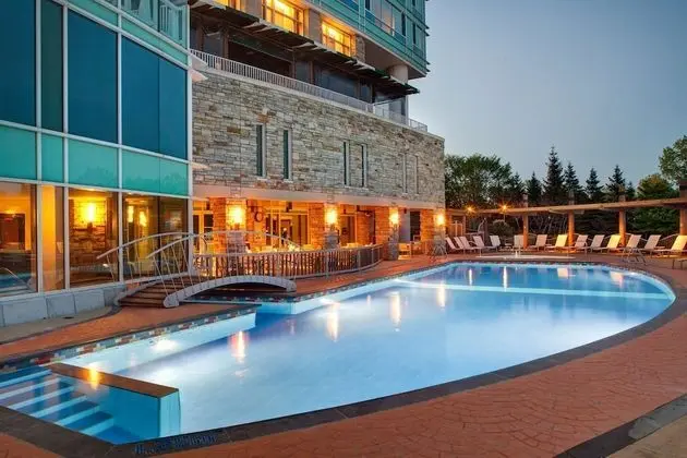 Hilton Lac-Leamy - Havuz