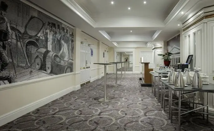 Hilton London Euston - İş / Konferans