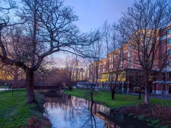 Hilton London Heathrow T5 - Dış Mekan