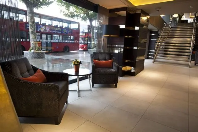 Hilton London Olympia - Lobi