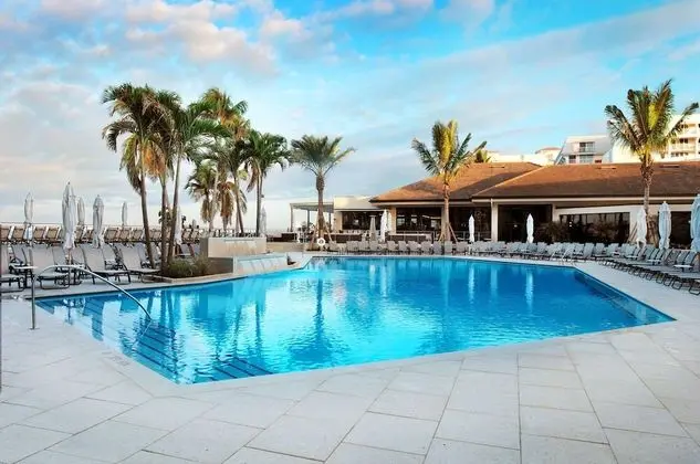 Hilton Marco Island Beach Resort and Spa - Havuz
