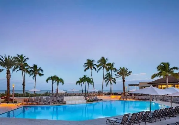 Hilton Marco Island Beach Resort and Spa - Havuz
