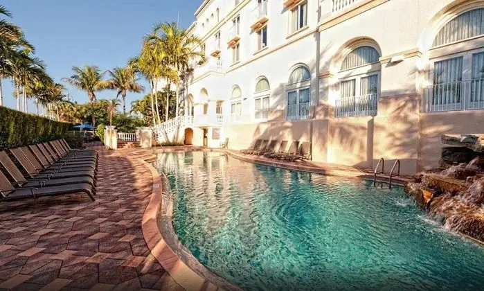 Hilton Naples