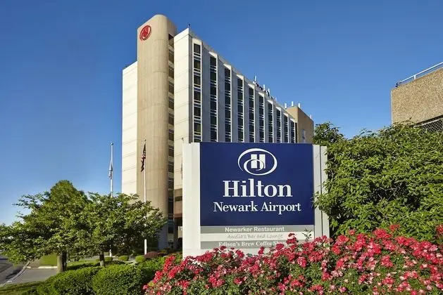 Hilton Newark Airport - Dış Mekan